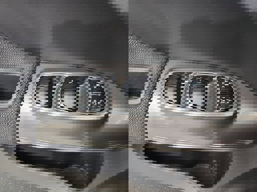 Used 2013 Nissan Juke SL image 30