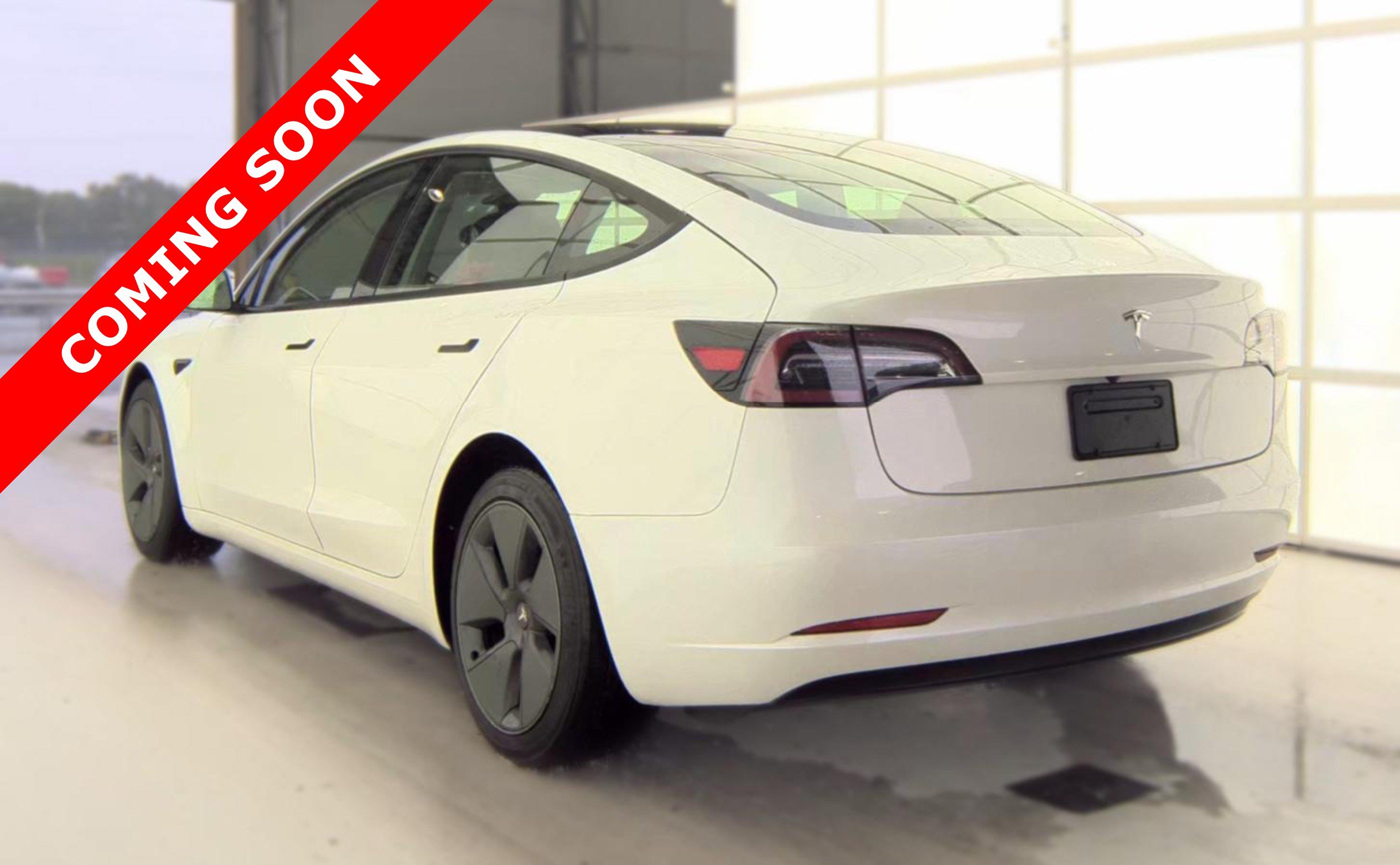 Used 2023 Tesla Model 3 Standard Range RWD image 4