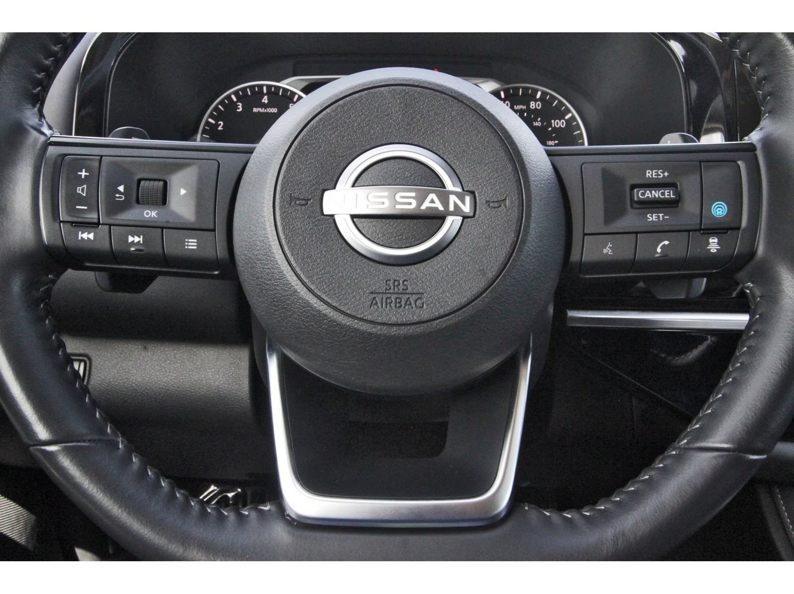 Used 2024 Nissan Pathfinder SV FWD image 18