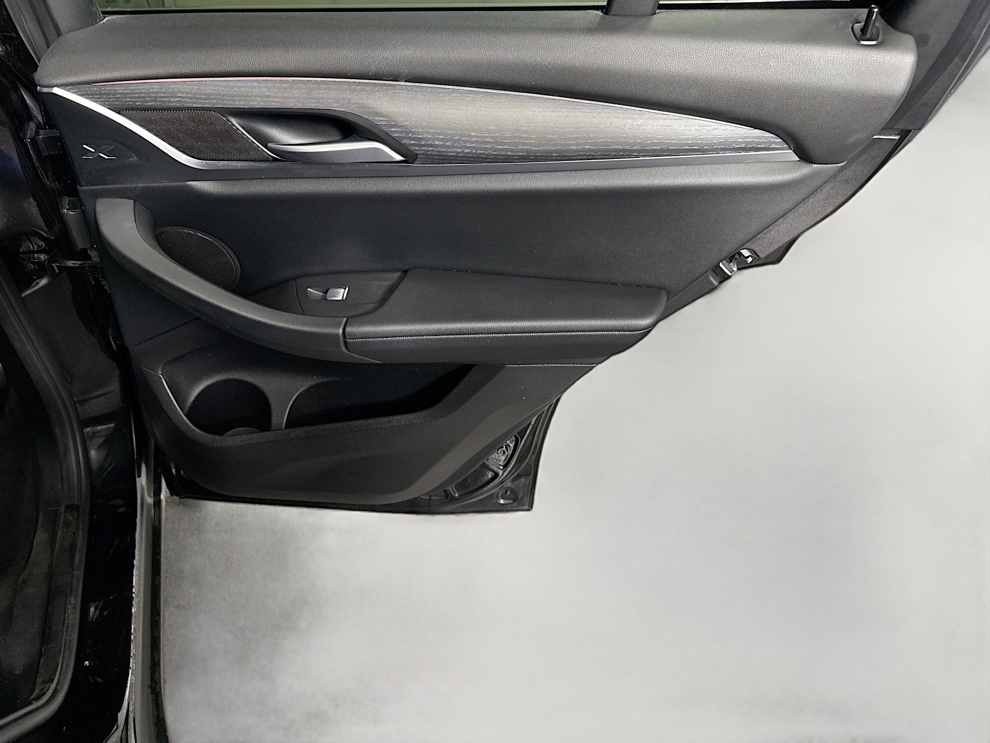 Used 2022 BMW X3 sDrive30i w/ Convenience Package image 28