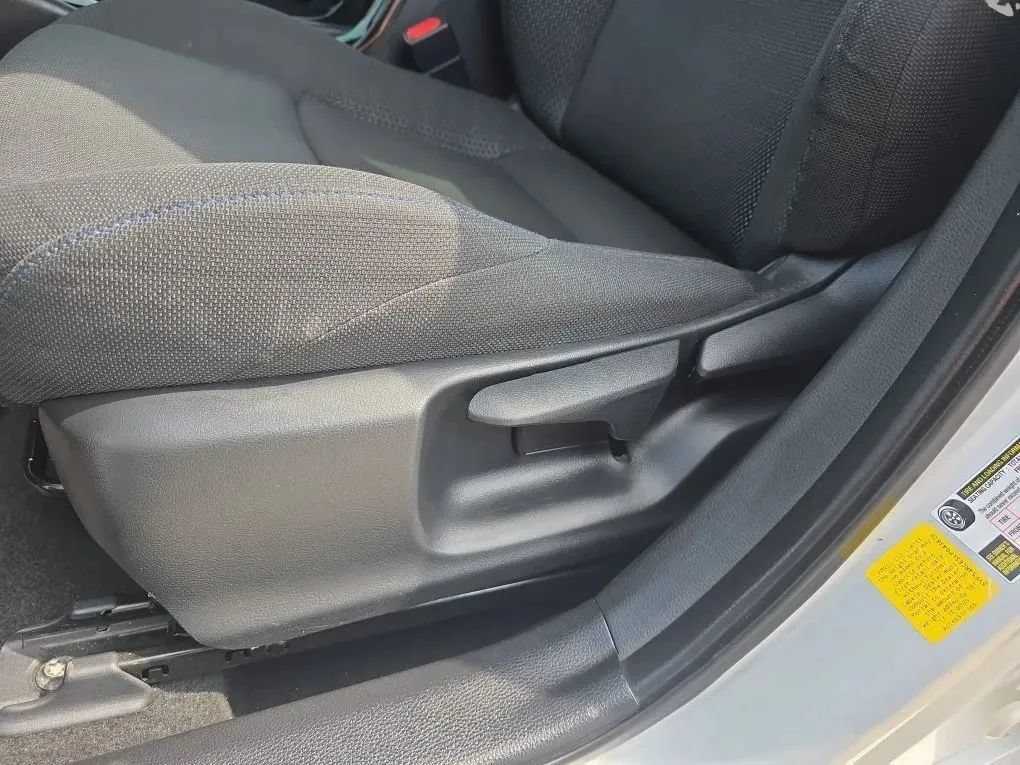 Used 2020 Toyota Corolla SE FWD image 15