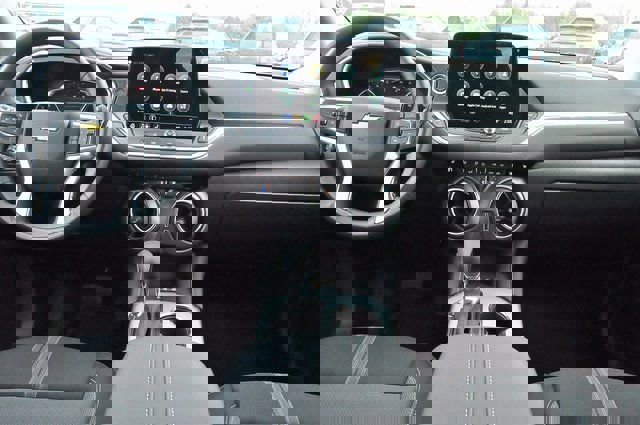 New 2026 Chevrolet Blazer LT w/ Convenience Package image 14