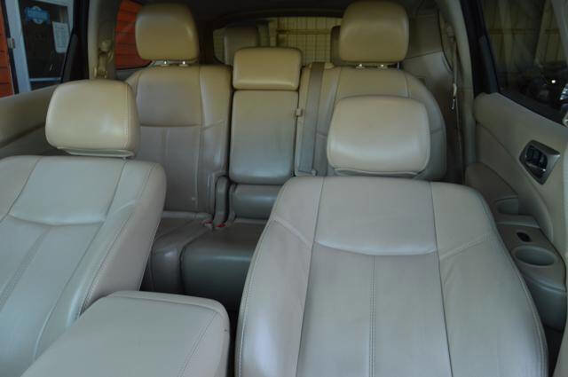 Used 2014 Nissan Pathfinder SL w/ SL Tech Package image 18