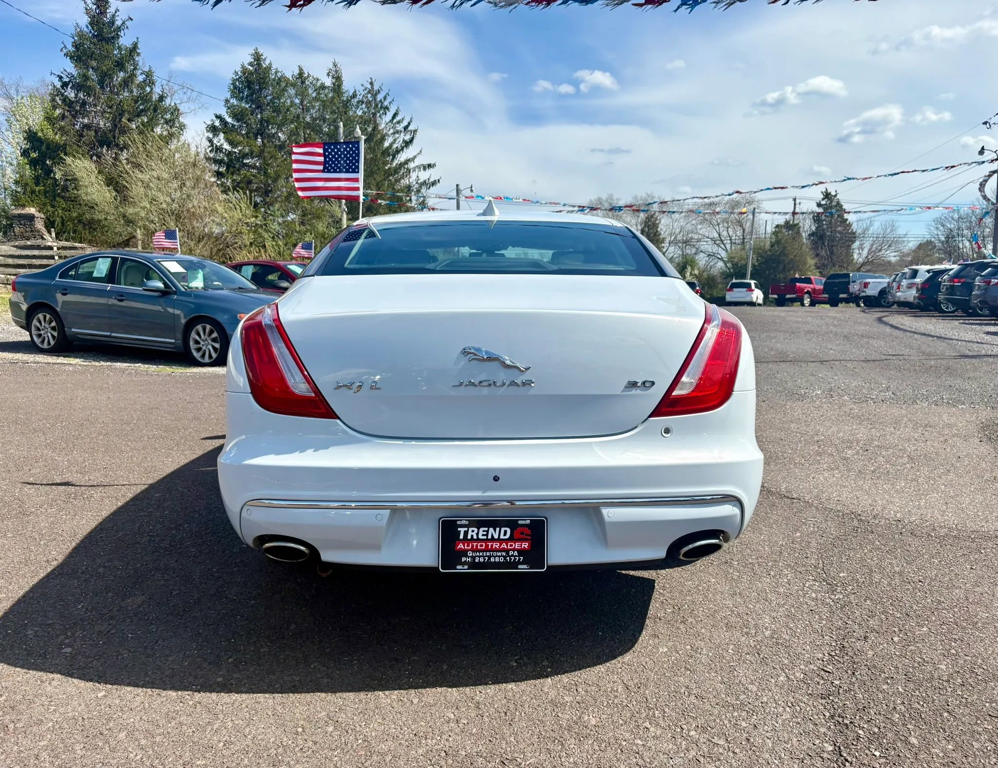 Used 2016 Jaguar XJ L Portfolio RWD image 4