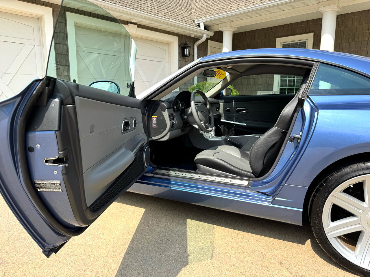 Used 2005 Chrysler Crossfire Limited image 11