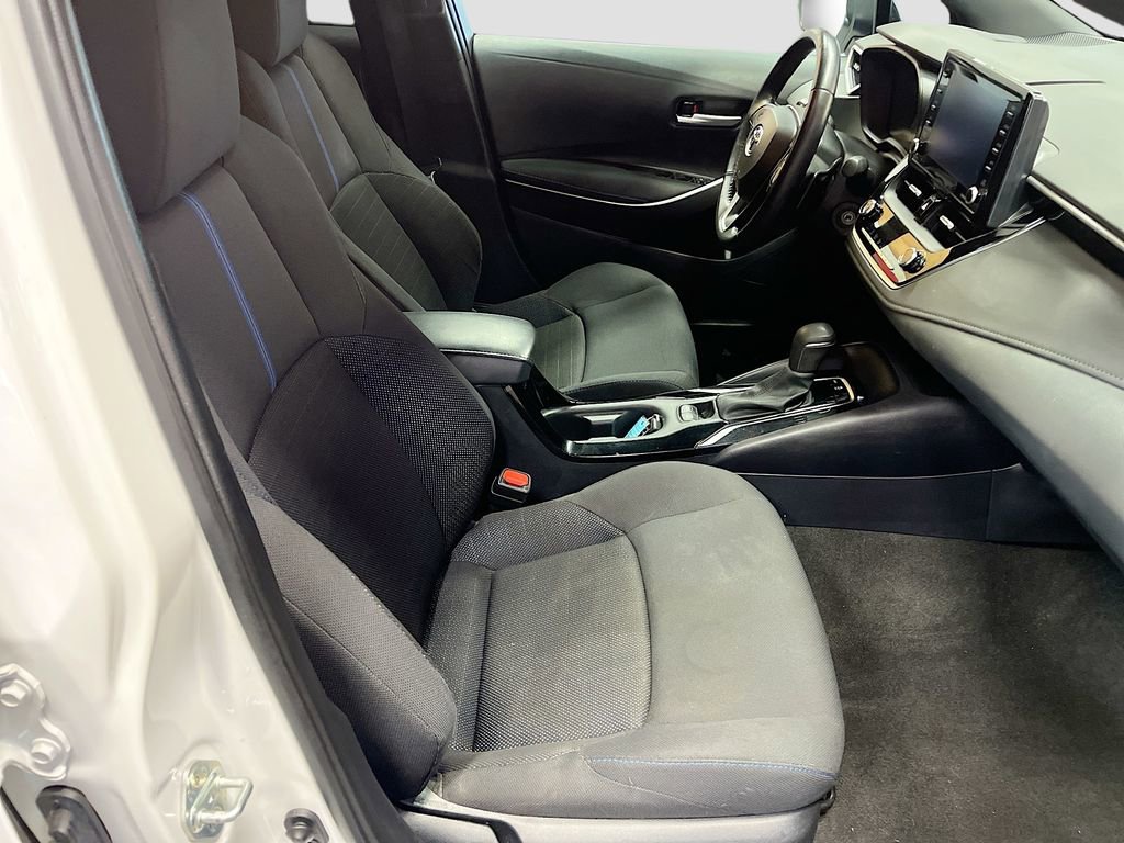 Used 2022 Toyota Corolla SE w/ Carpet Mat Package (TMS) image 26