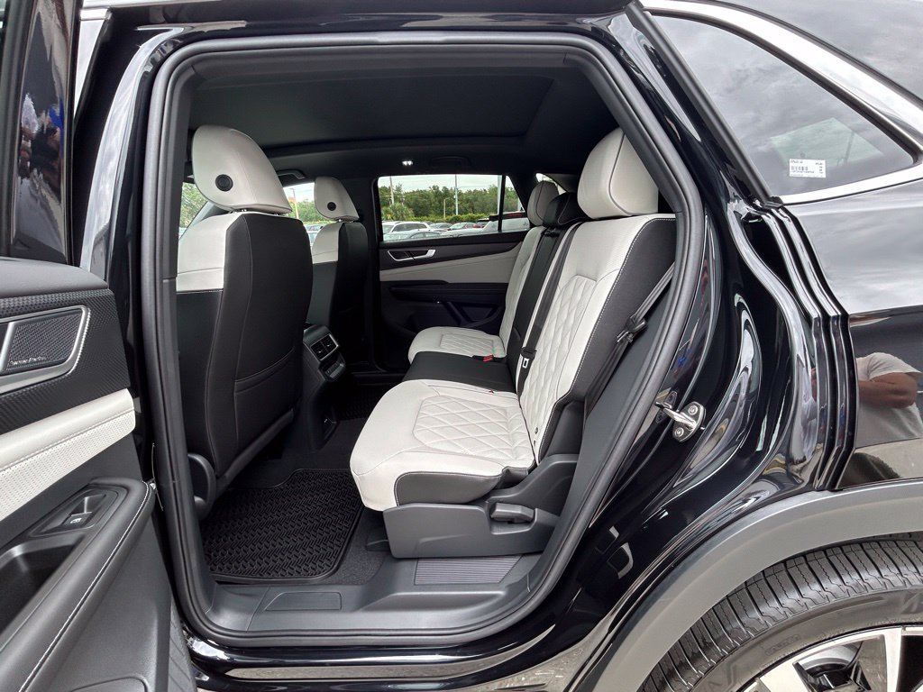 New 2026 Volkswagen Atlas Cross Sport SEL Premium R-Line AWD/4WD image 62