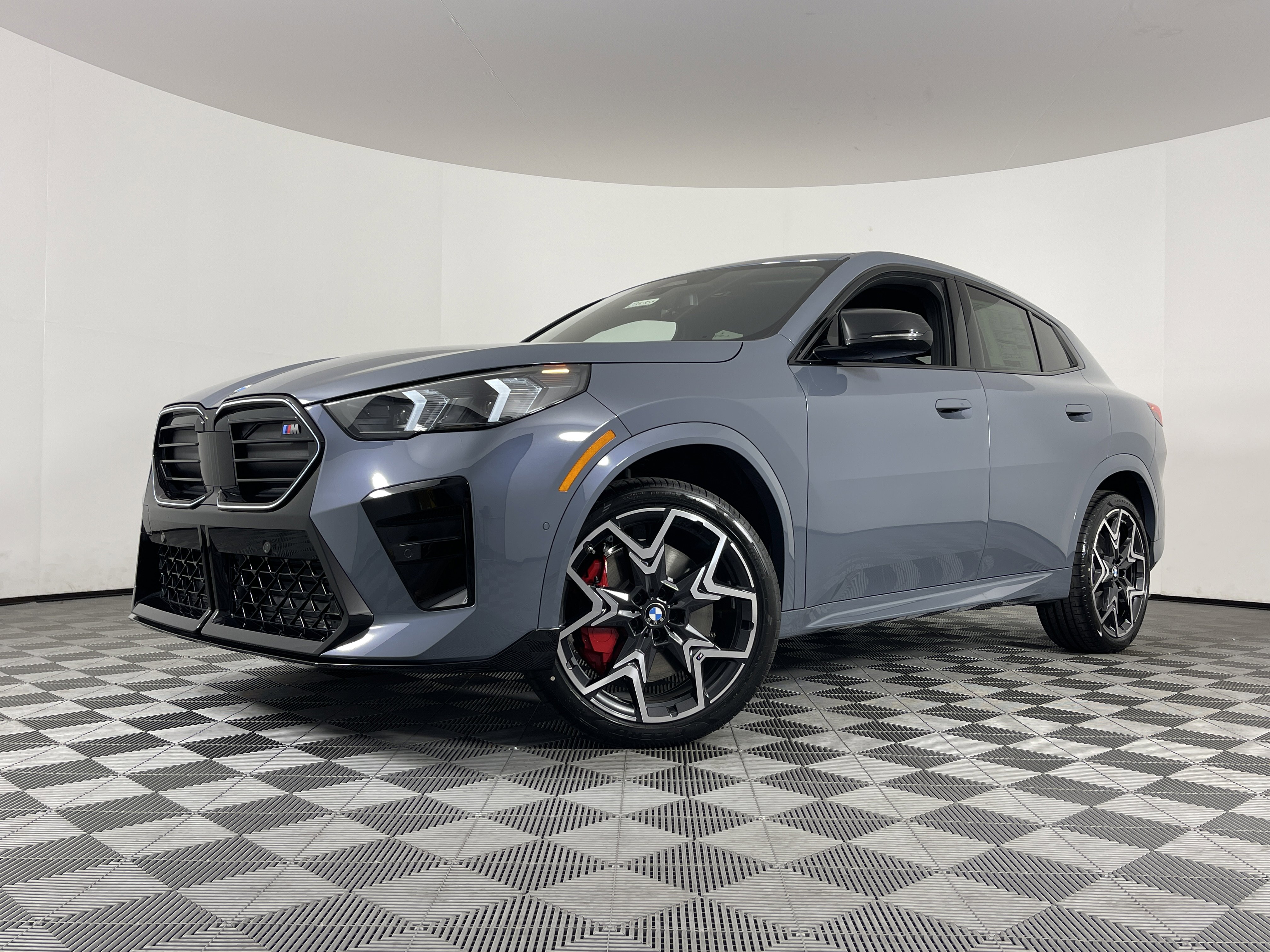New 2025 BMW X2 M35i w/ M Sport Professional Package image 3