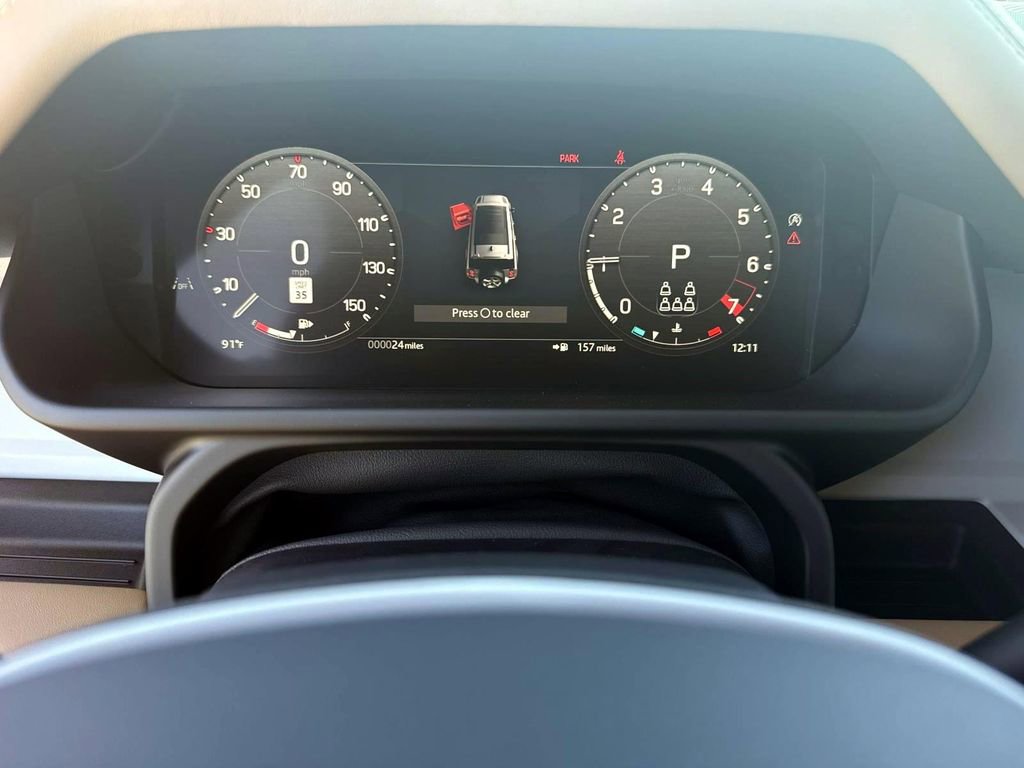 New 2025 Land Rover Defender 130 X-Dynamic SE image 32