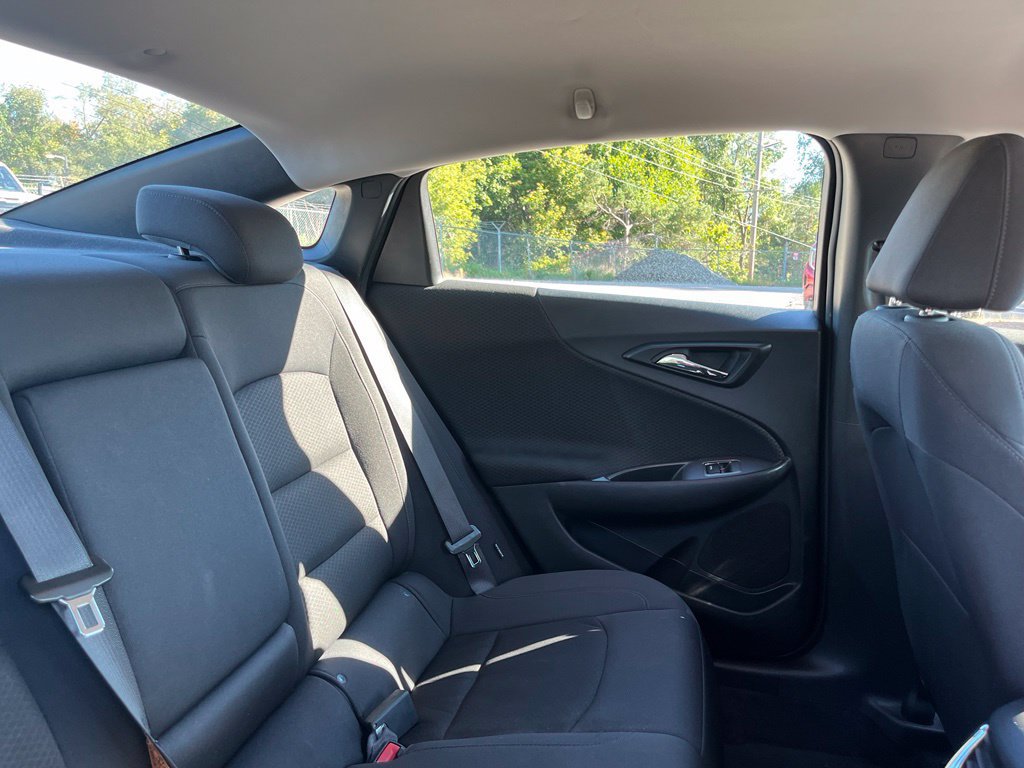 Used 2023 Chevrolet Malibu LT FWD image 36