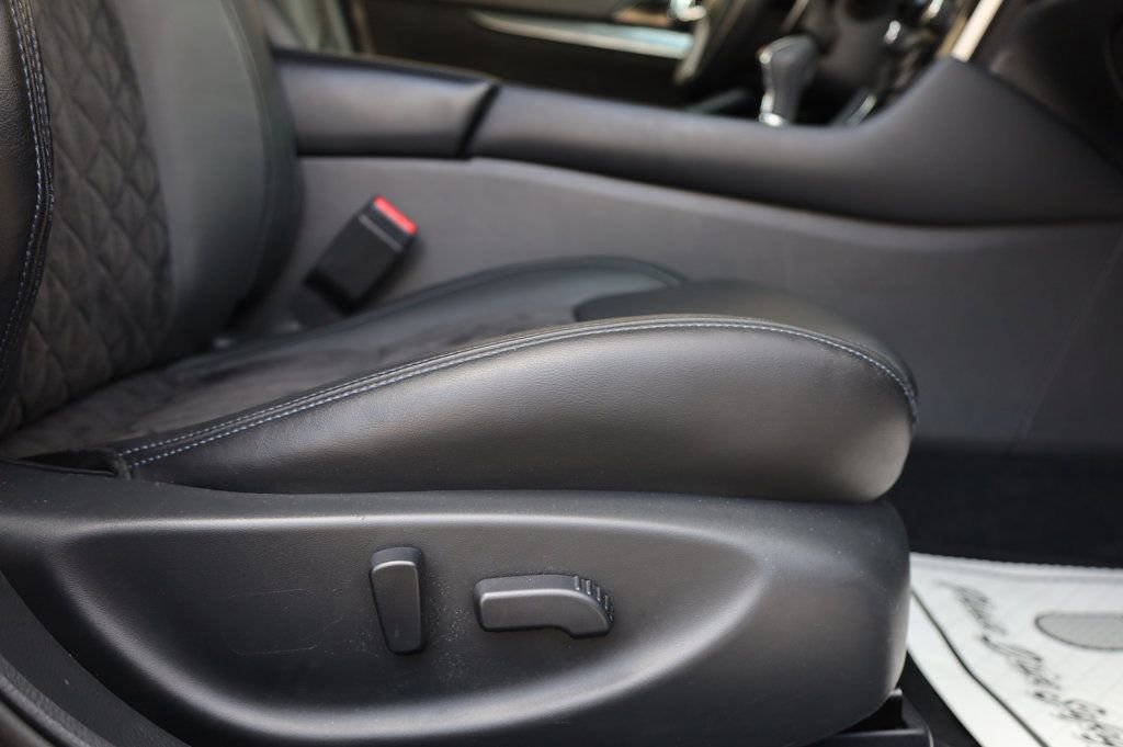 Used 2016 Nissan Maxima SR image 27