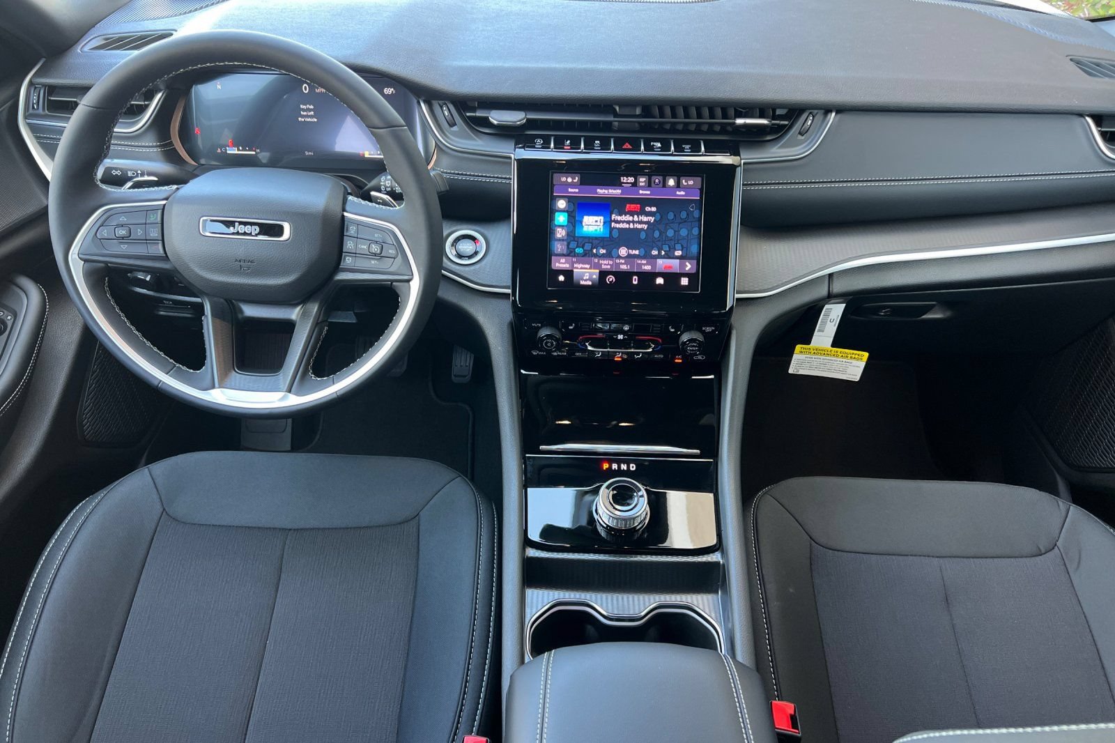 New 2026 Jeep Grand Cherokee Laredo X AWD/4WD image 13