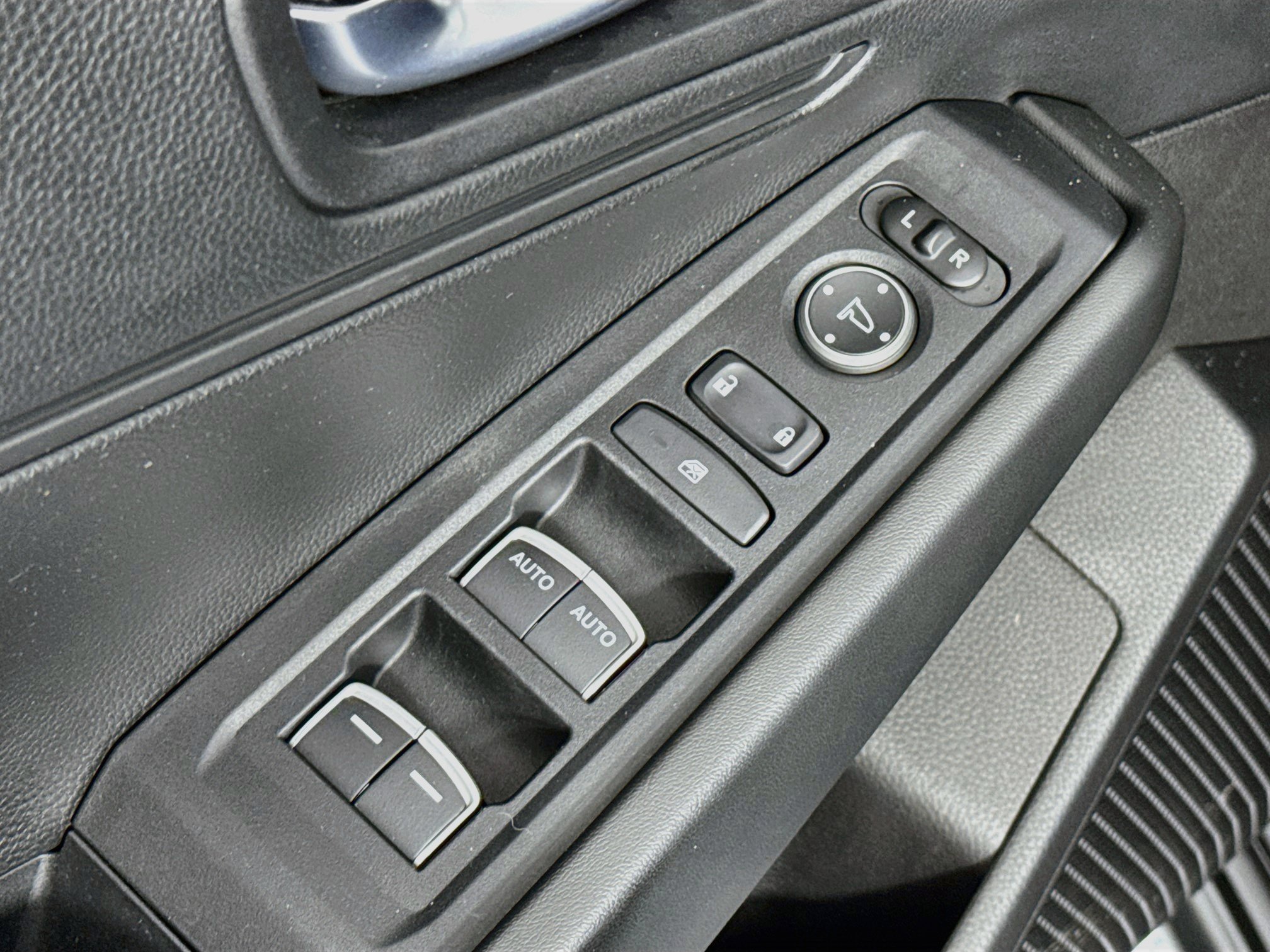 Certified 2023 Honda Accord LX image 17