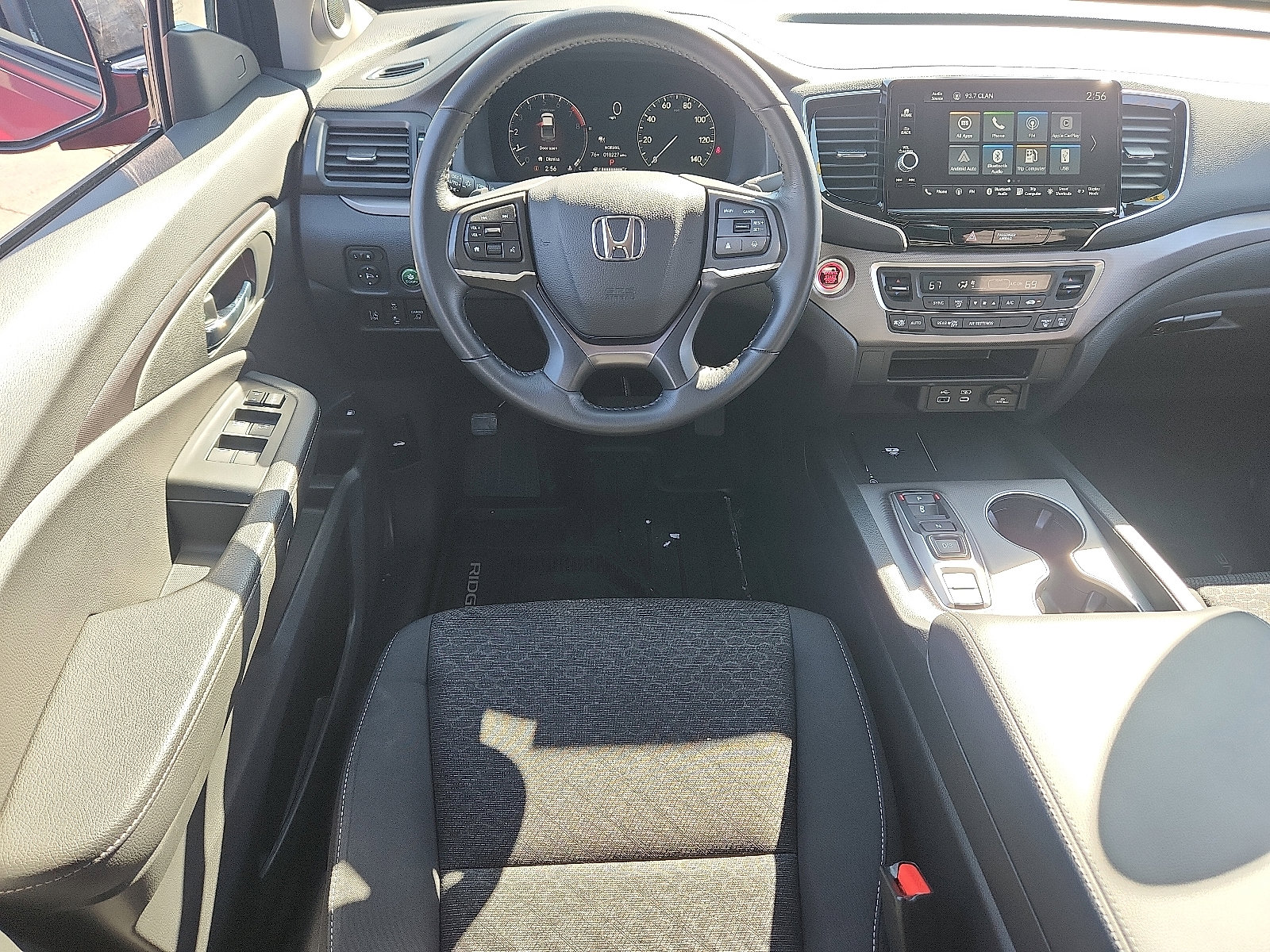 Used 2024 Honda Ridgeline Sport image 11