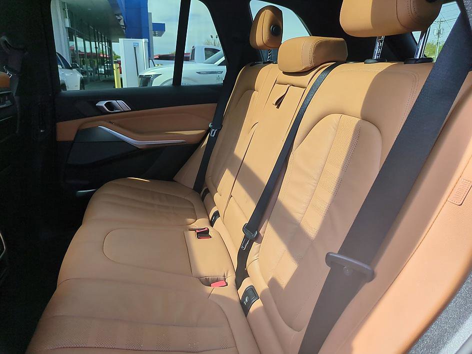 Used 2019 BMW X5 xDrive50i image 27