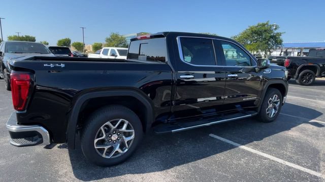 New 2026 GMC Sierra 1500 SLT w/ SLT Premium Package AWD/4WD image 2