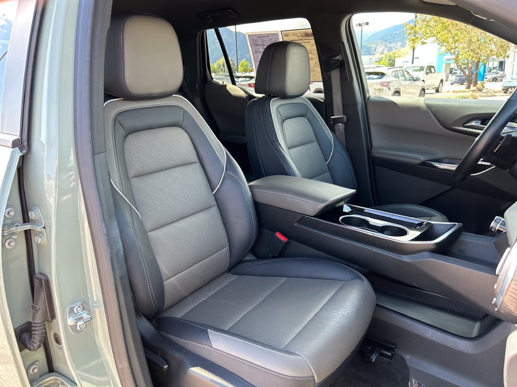 Used 2025 Chevrolet Equinox LT w/ Convenience Package II AWD/4WD image 17