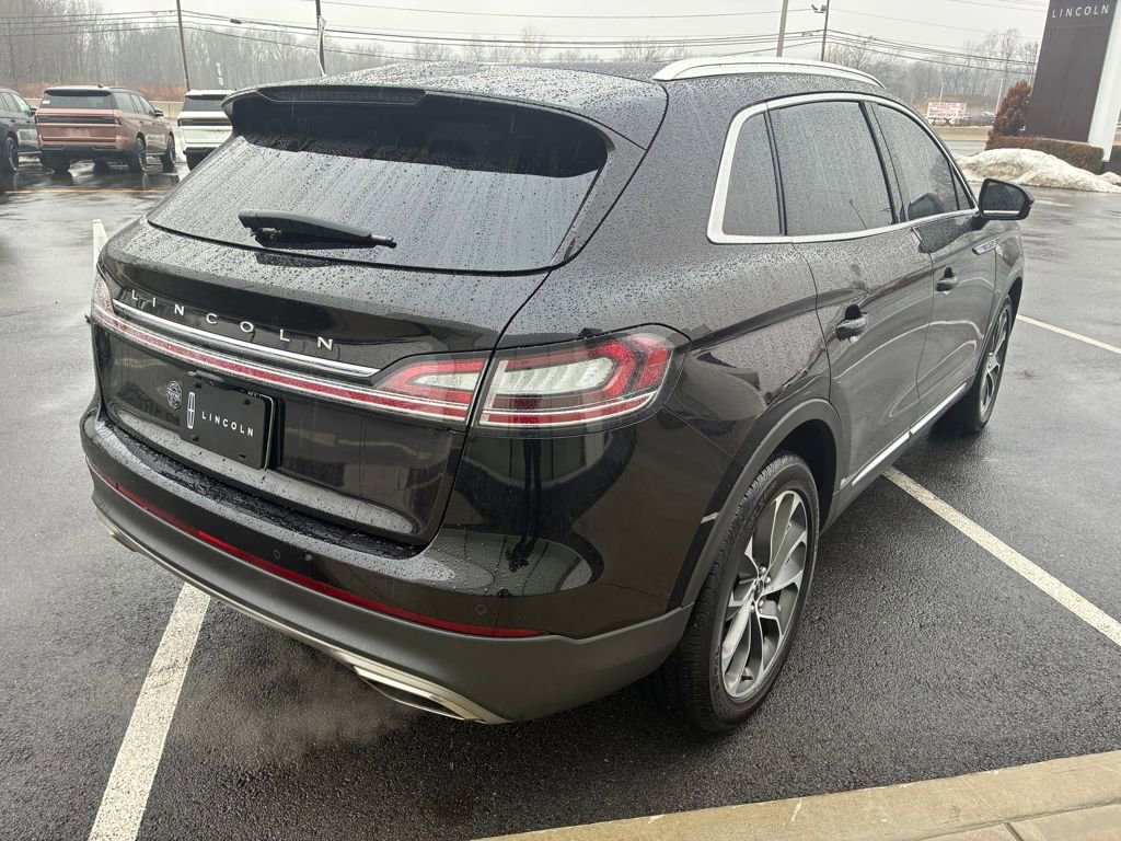 Certified 2023 Lincoln Nautilus Reserve image 6