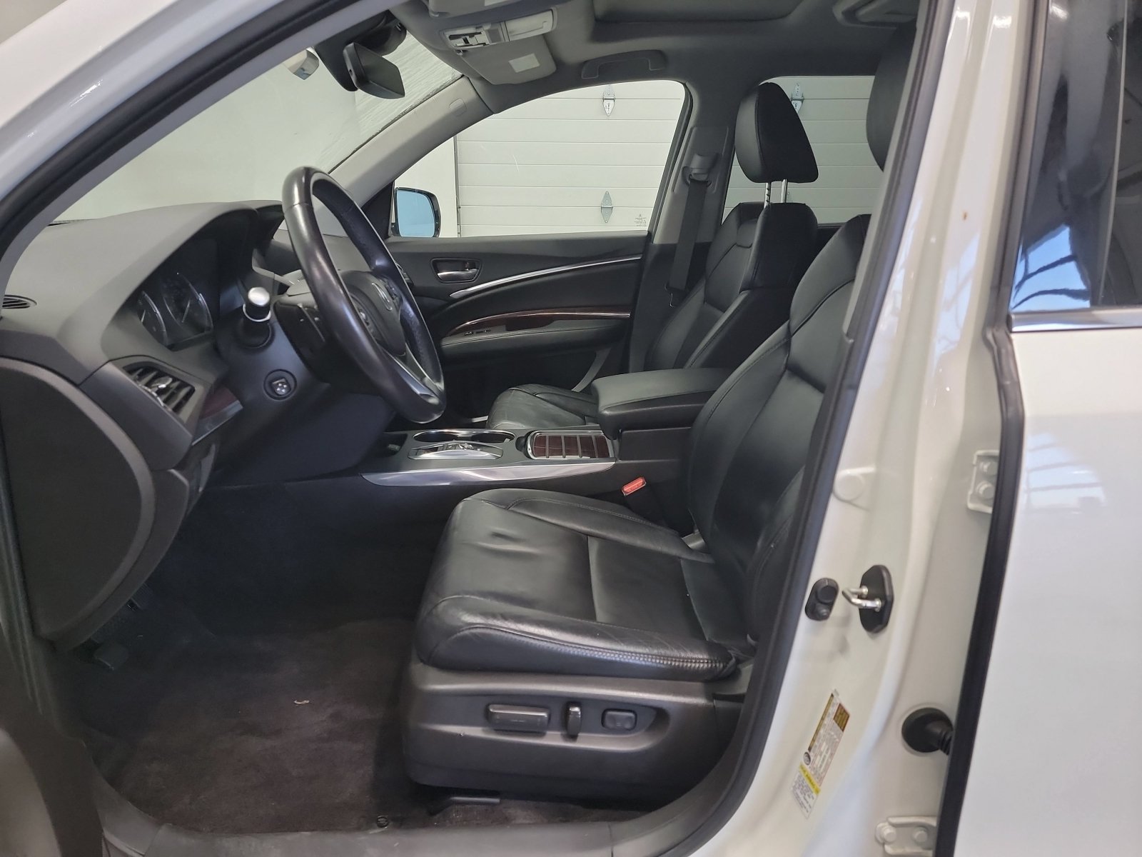 Used 2016 Acura MDX SH-AWD w/ Tech & Entertainment image 12