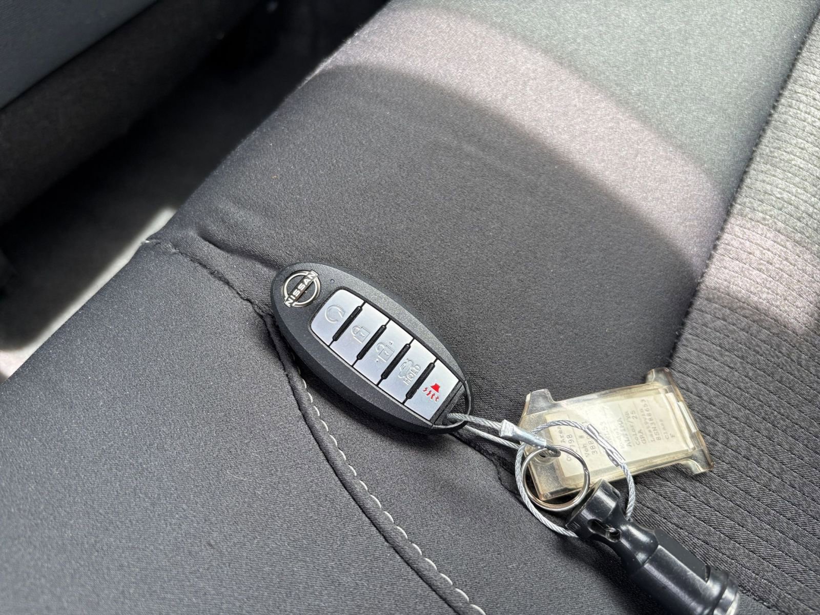 Used 2025 Nissan Altima 2.5 SV FWD image 21