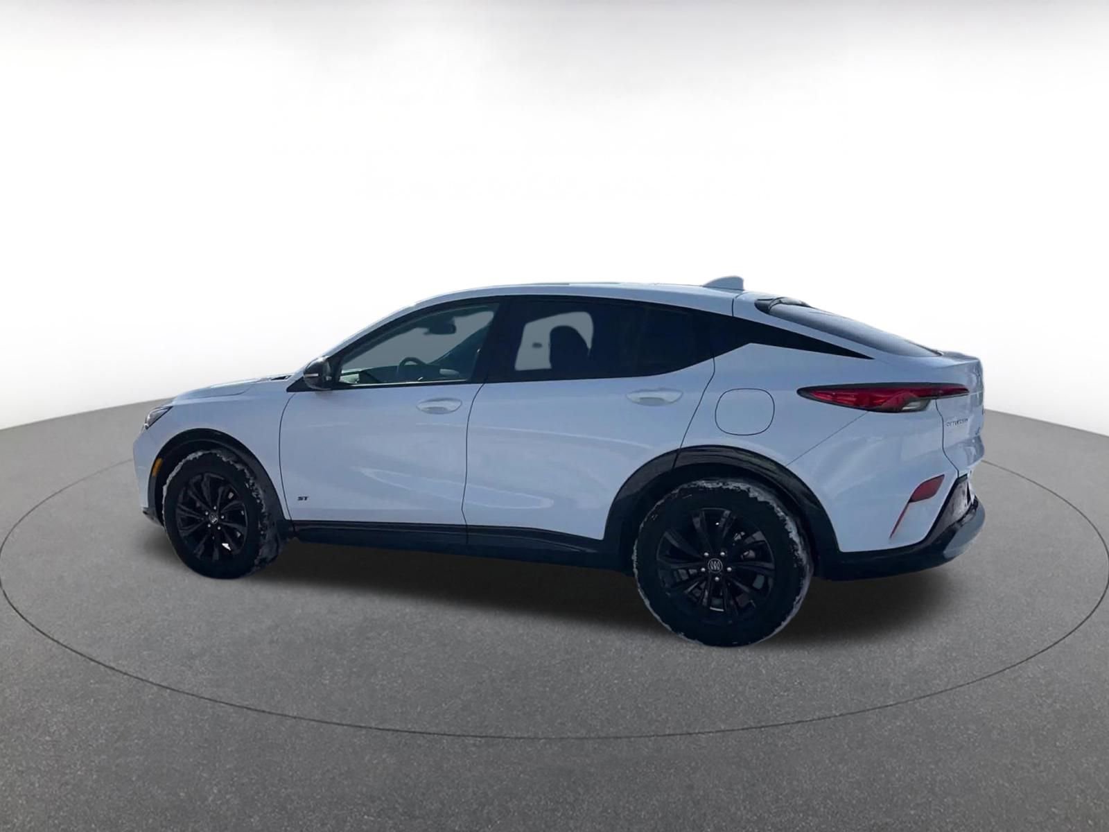 Used 2025 Buick Envista Sport Touring image 10