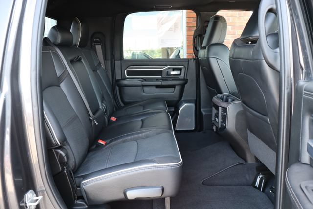 Used 2025 RAM 3500 Laramie AWD/4WD image 54