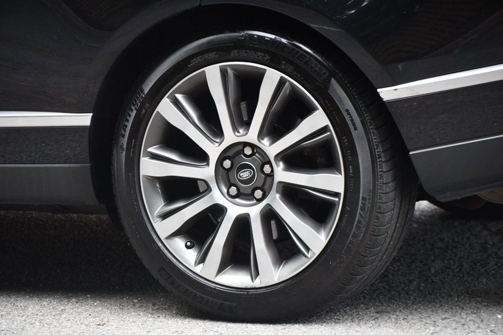 Used 2017 Land Rover Range Rover Long Wheelbase Autobiography image 16