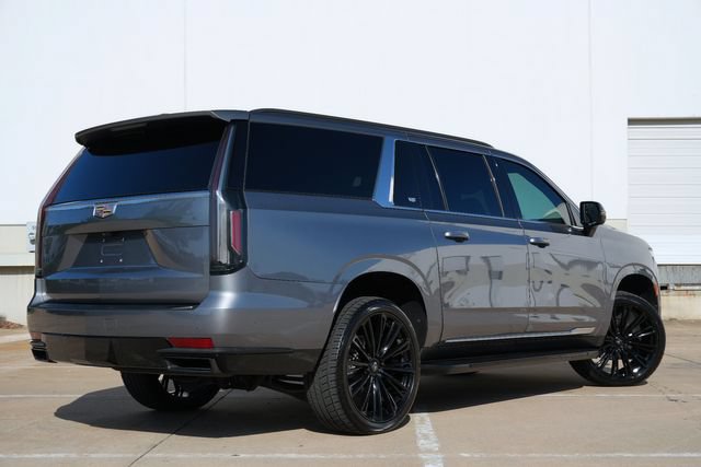 Used 2021 Cadillac Escalade ESV Premium Luxury w/ Performance Package AWD/4WD image 5