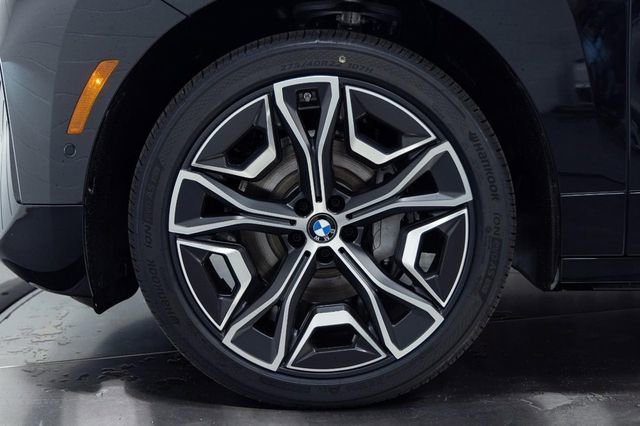 New 2026 BMW iX xDrive45 image 26