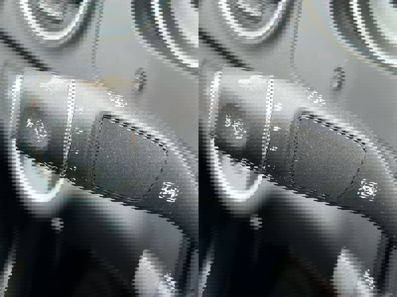 Used 2013 Mercedes-Benz C 300 Sport image 25