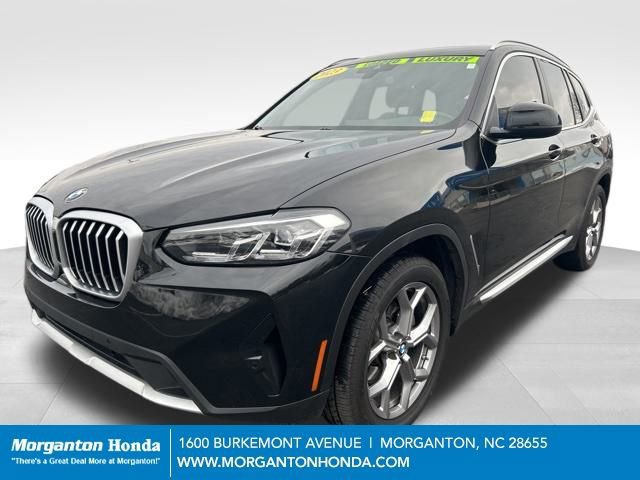 Used 2023 BMW X3 xDrive30i w/ Premium Package image 3