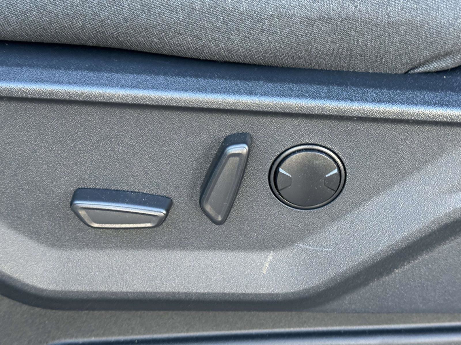 Used 2025 Ford F150 XLT w/ Equipment Group 302A MID image 19