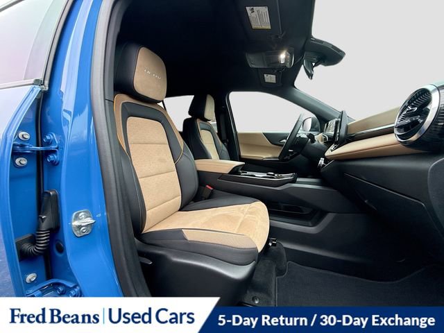 Used 2025 Chevrolet Equinox ACTIV AWD/4WD image 30