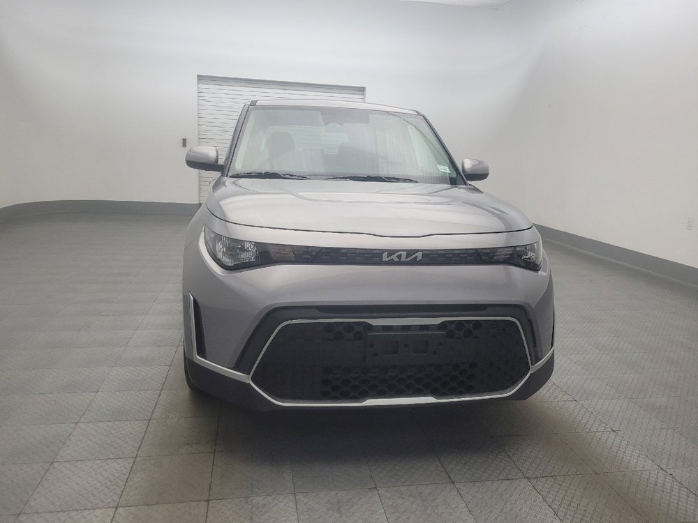 Used 2025 Kia Soul LX w/ LX Technology Package FWD image 14