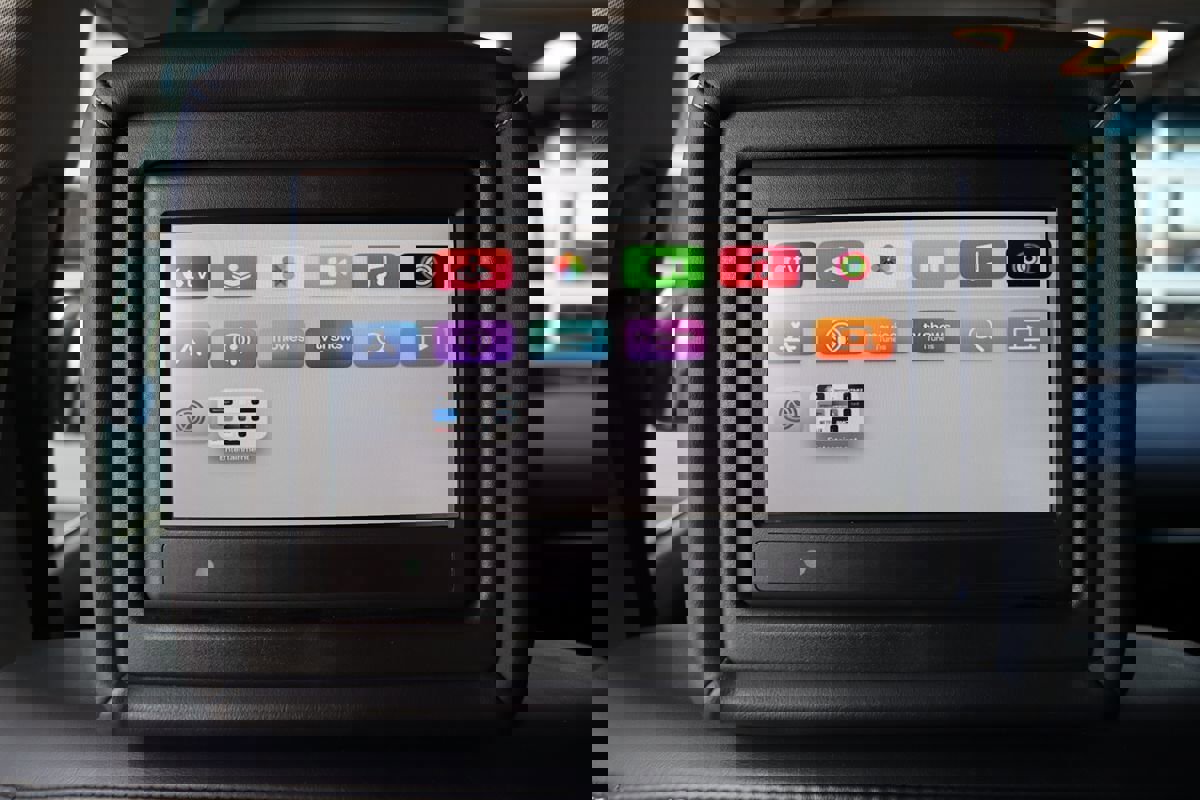 Used 2016 INFINITI QX80 Luxe w/ 22" Wheel Package image 38