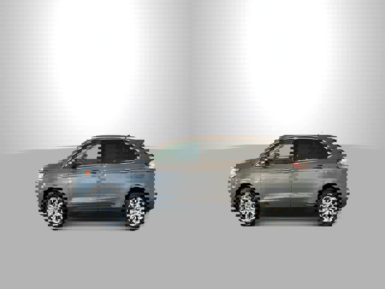 Used 2022 Ford Edge Titanium image 5