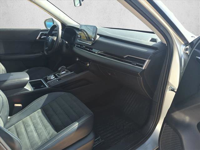 Used 2024 Mitsubishi Outlander SE image 19