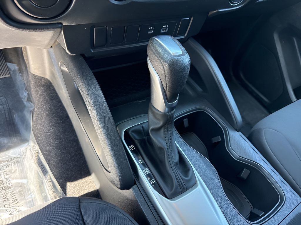 Used 2022 Nissan Frontier S RWD image 14