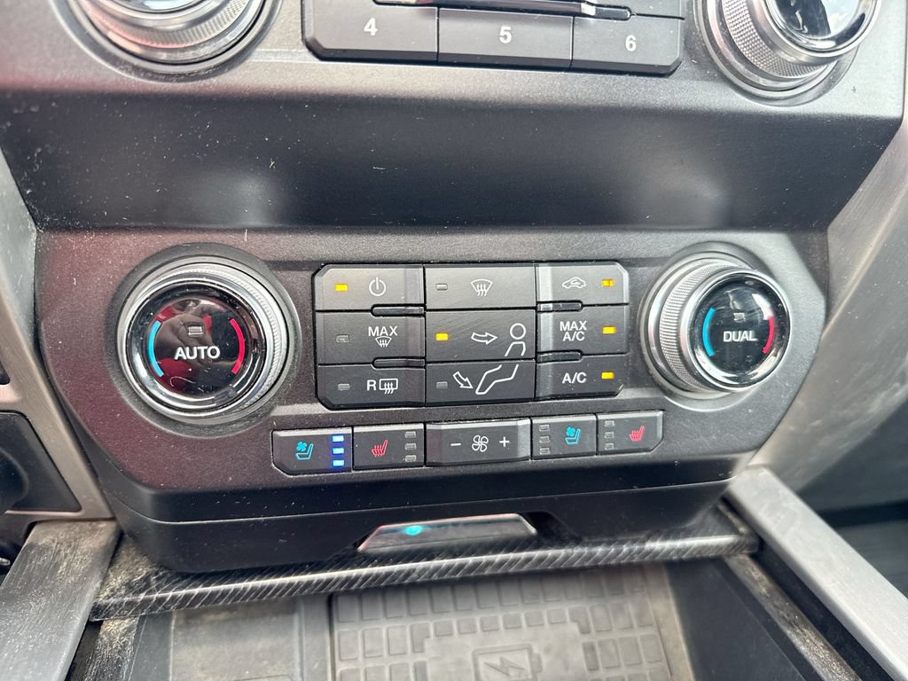 Used 2021 Ford F450 Platinum w/ FX4 Off-Road Package AWD/4WD image 17