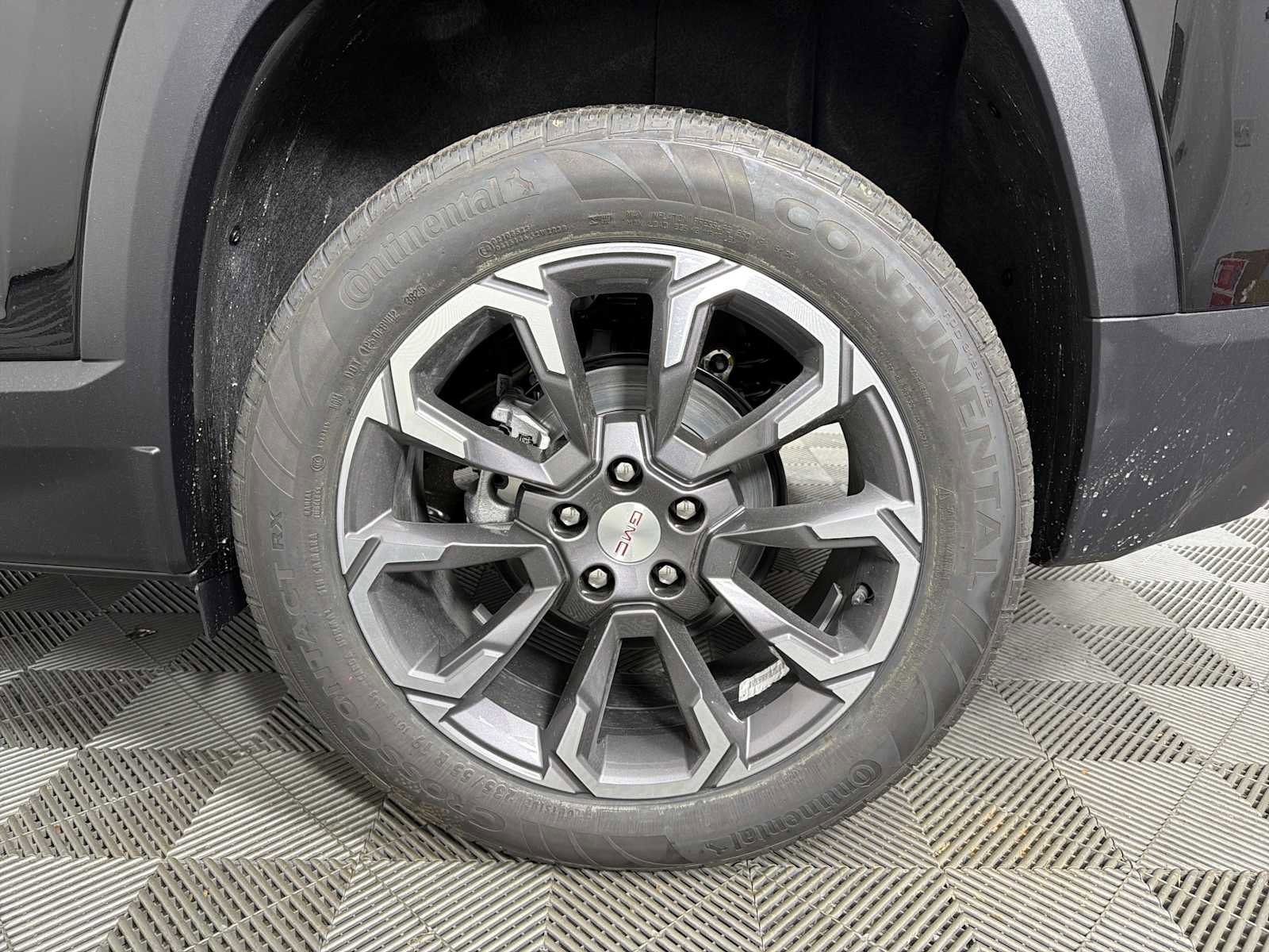 New 2026 GMC Terrain Elevation w/ Elevation Premium Package image 34