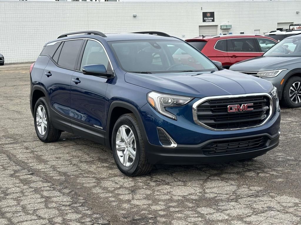 Certified 2020 GMC Terrain SLE w/ Driver Convenience Package image 7