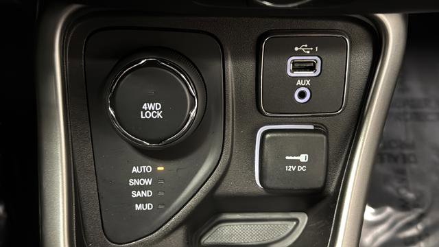 Used 2019 Jeep Compass Latitude w/ Popular Equipment Group image 36