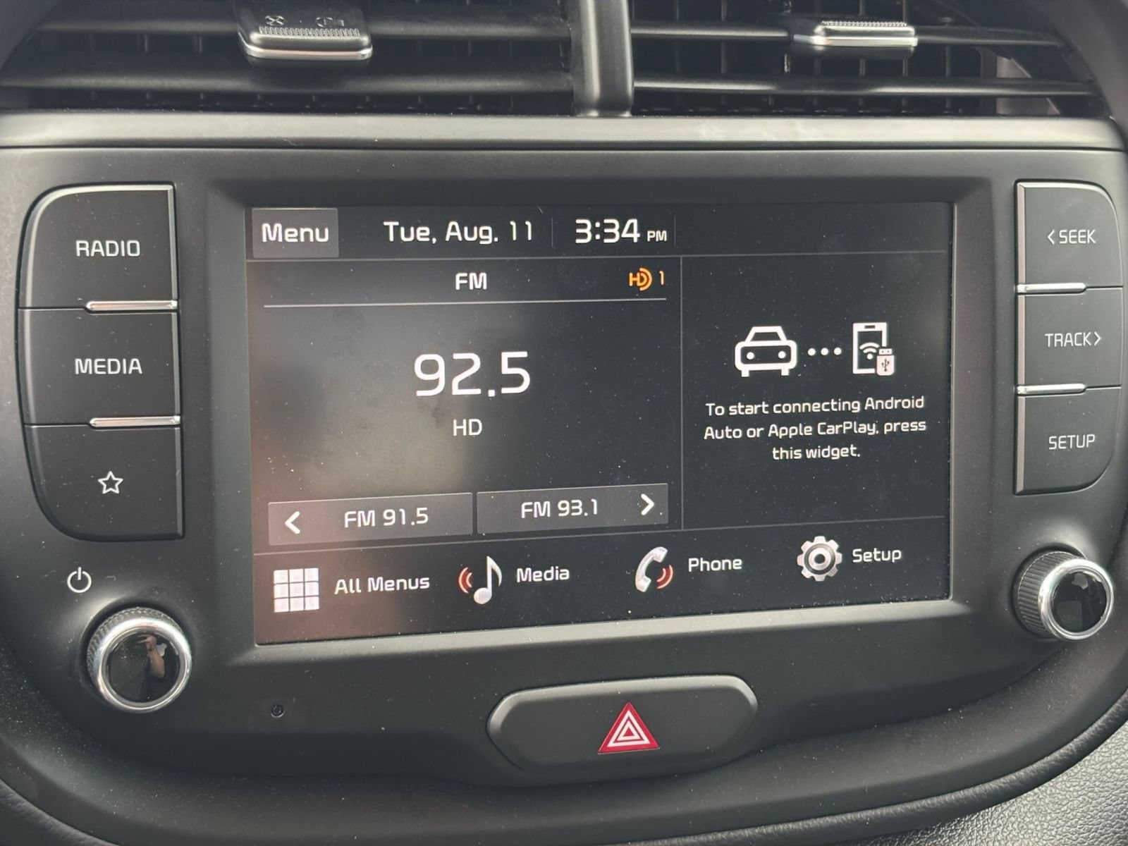 Used 2025 Kia Soul LX w/ LX Technology Package FWD image 19