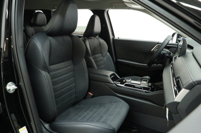 New 2026 Mitsubishi Outlander SE FWD image 18