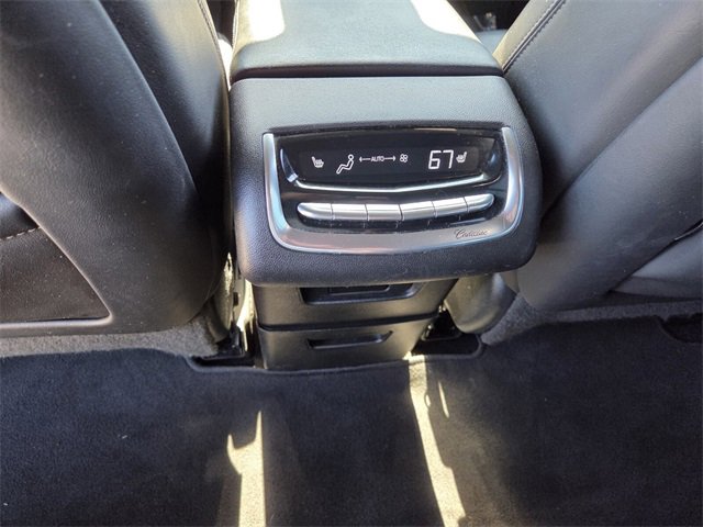 Used 2023 Cadillac XT6 Premium Luxury image 19