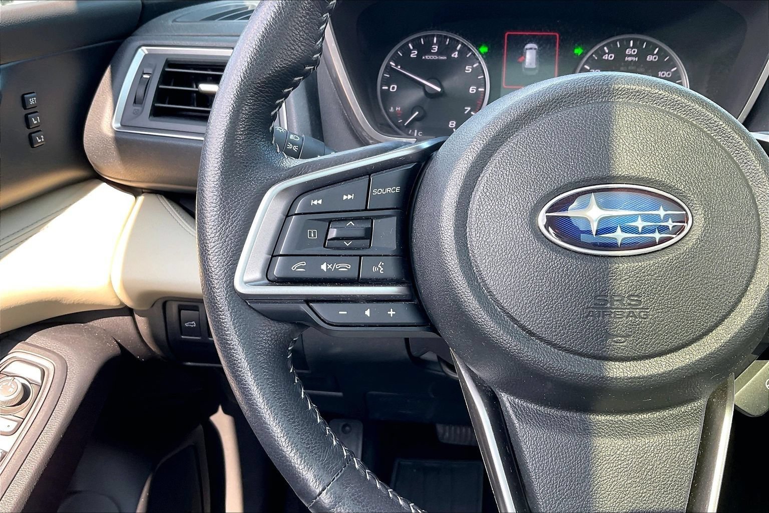 Used 2023 Subaru Ascent Limited w/ Technology Package AWD/4WD image 19