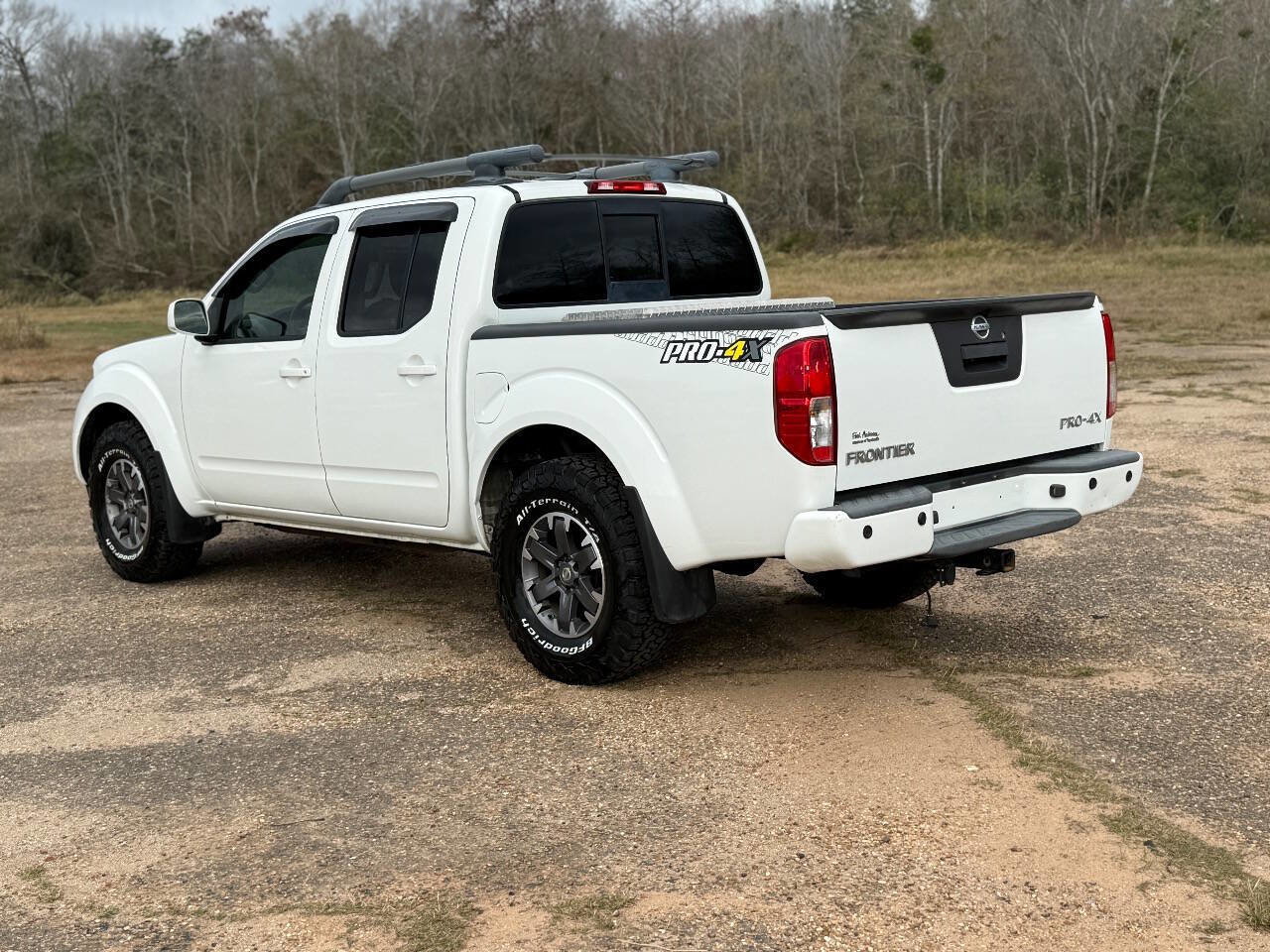 Used 2017 Nissan Frontier PRO-4X w/ Pro-4x Luxury Package image 3