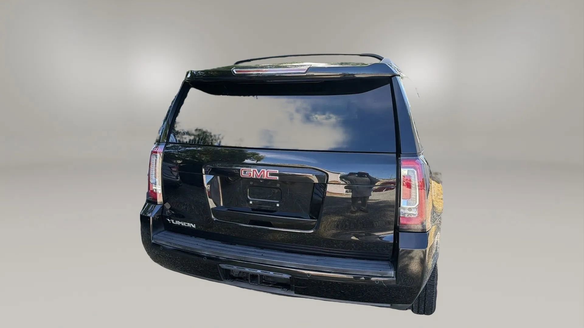 Used 2015 GMC Yukon SLT w/ Open Road Package AWD/4WD image 9