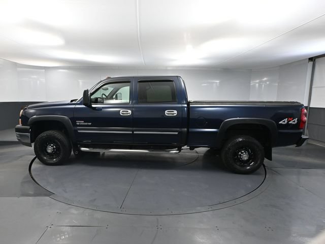 Used 2005 Chevrolet Silverado 2500 LS w/ Heavy-Duty Power Package AWD/4WD image 6