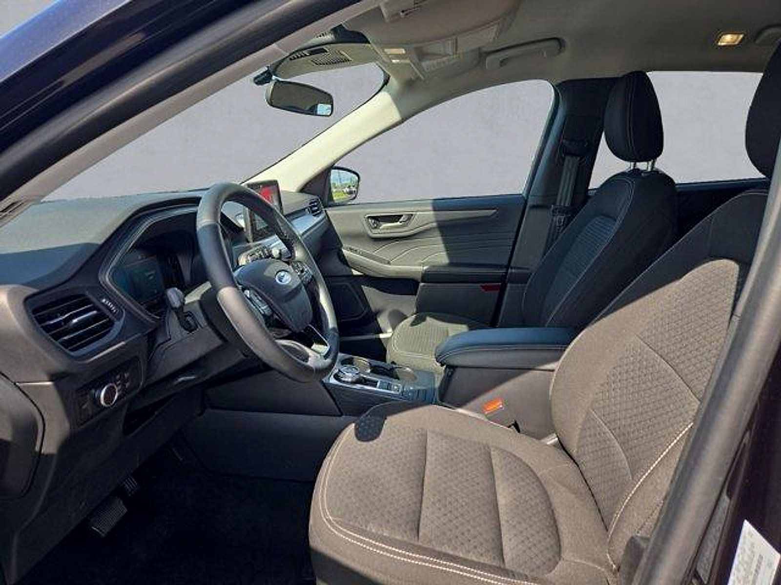 Certified 2023 Ford Escape Active AWD/4WD image 11